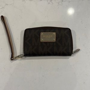 Michael Kors wristlet